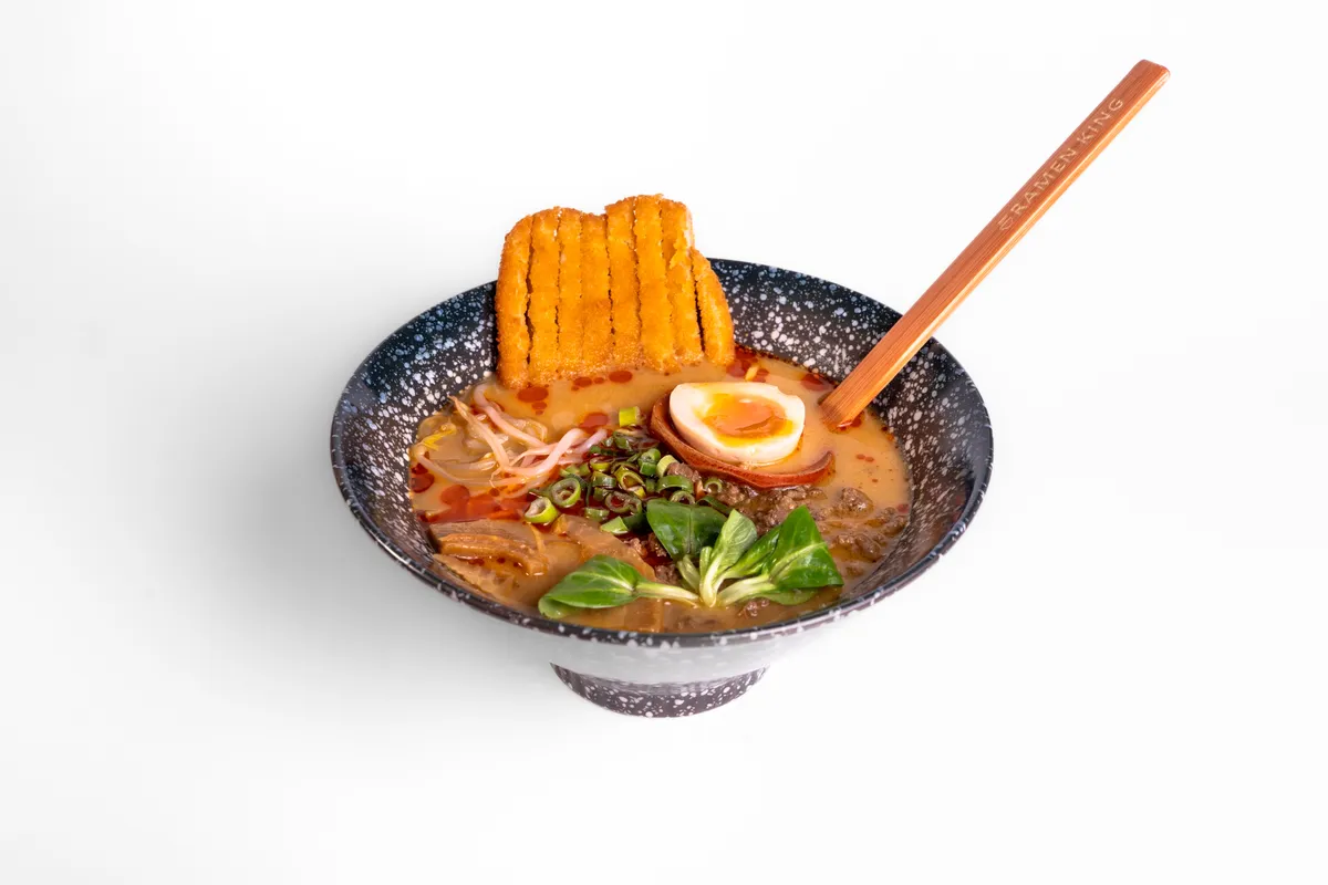 Ramen cu Supă de Miso Picantă